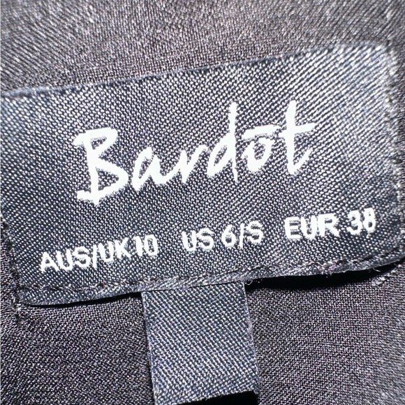 Bardot | NWOT Size 6 Cotton Laced Up Plunging V-neck Black on Black Lace Dress - Picture 13 of 13